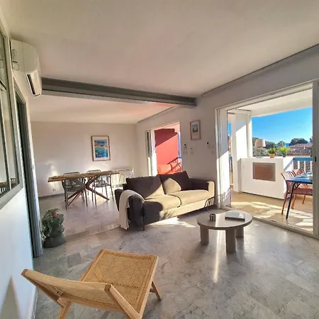 Apartment T3 Neuf Vue Mer, A 300m De La Plage, Piscine Et Parking Prive Bandol