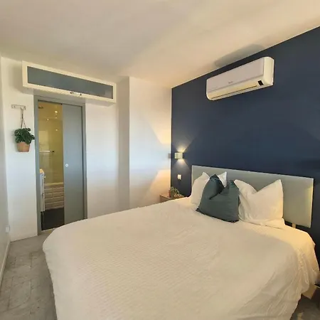 T3 Neuf Vue Mer, A 300m De La Plage, Piscine Et Parking Prive Bandol