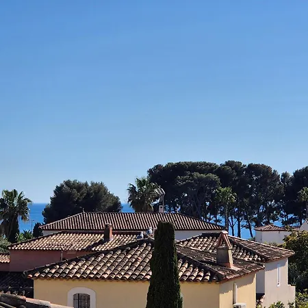 T3 Neuf Vue Mer, A 300m De La Plage, Piscine Et Parking Prive Apartment Bandol